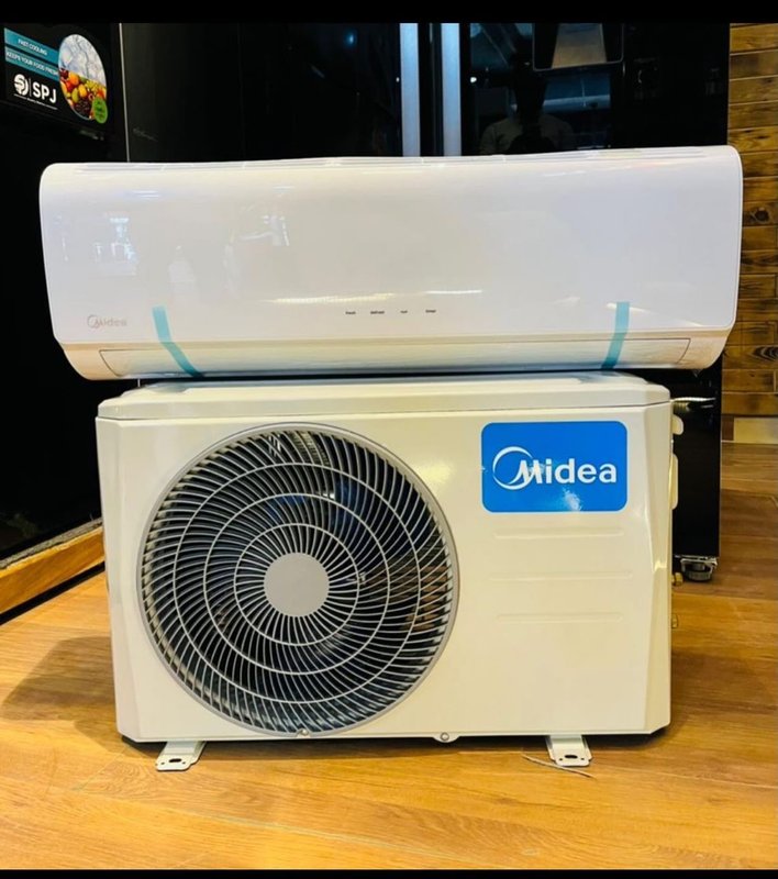 Midea Air condition 1.5ph